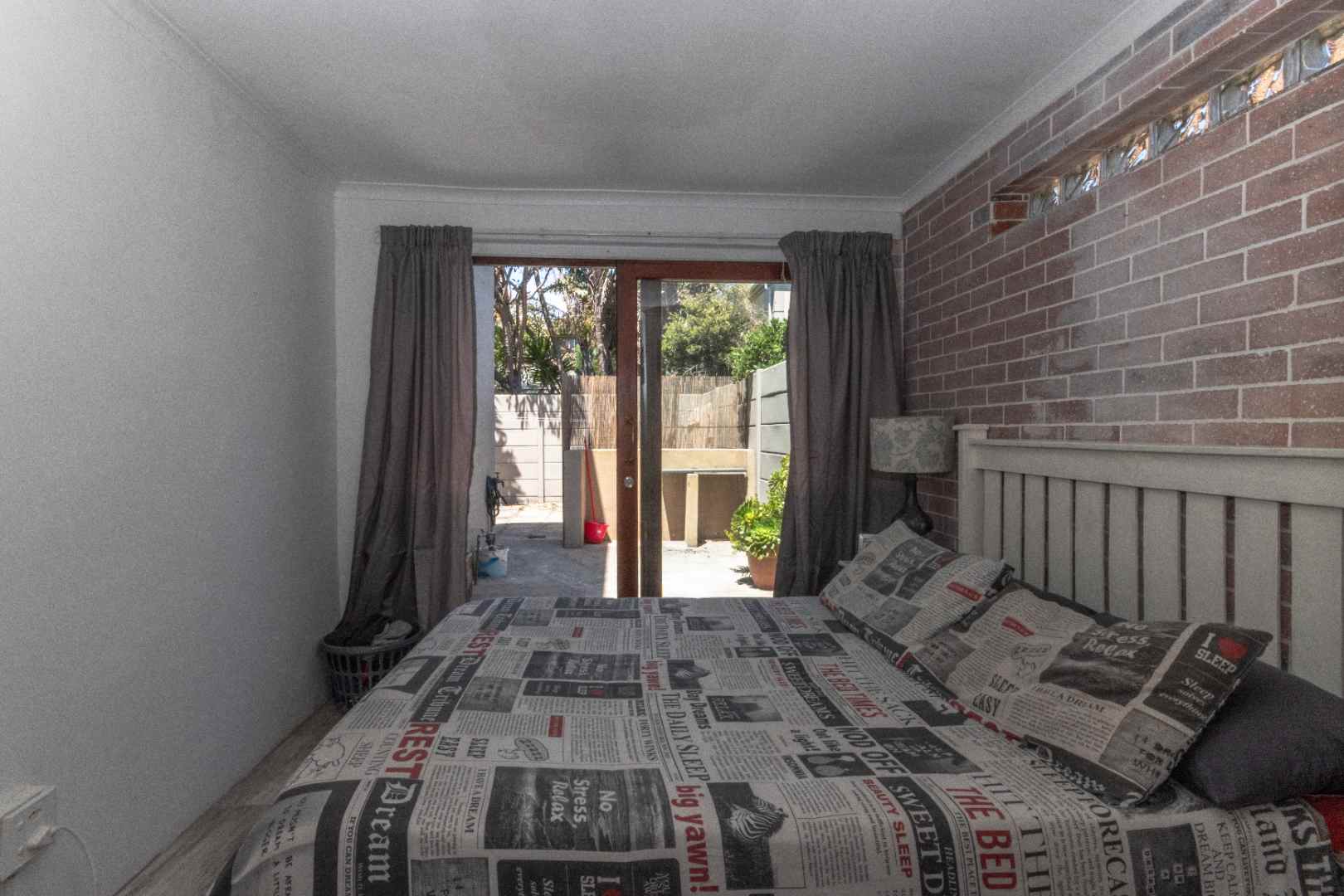 6 Bedroom Property for Sale in Sunset Beach Western Cape